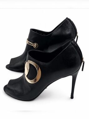 Gucci ‘Rooney’ Black Leather Horsebit Stiletto Booties with Gold Hardware